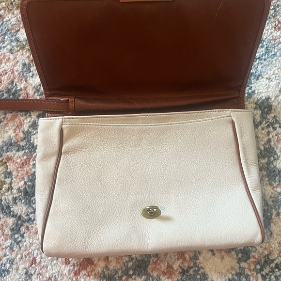 Fossil wristlet - Picture 3 of 3